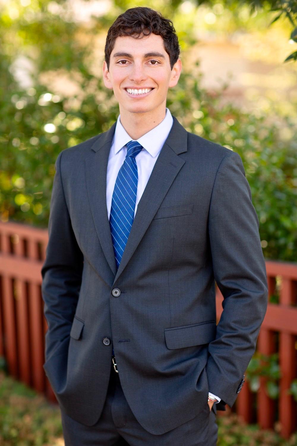Andrew Motey Headshot